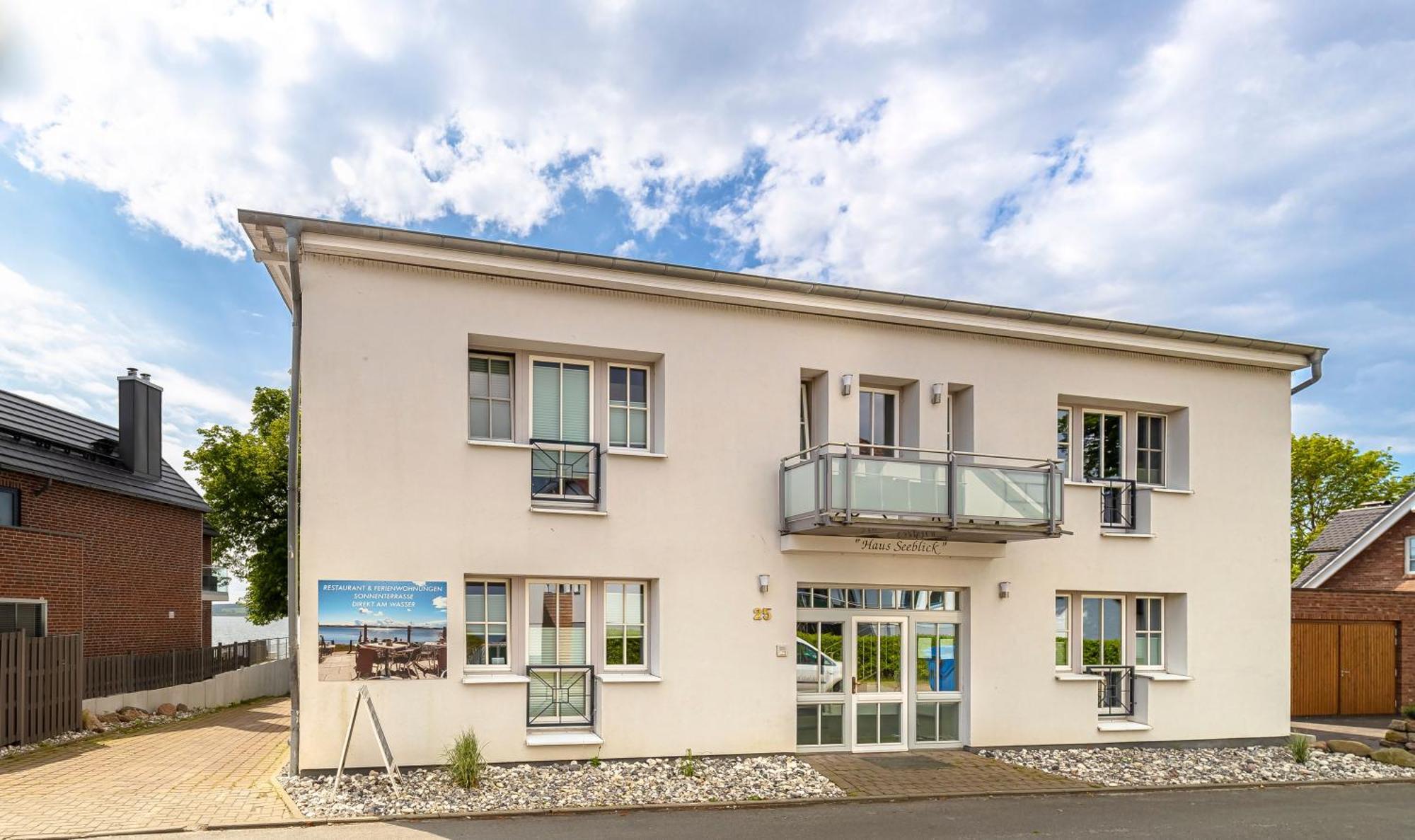 Haus Seeblick Mit 9 Wohnungen Alt Reddevitz Экстерьер фото